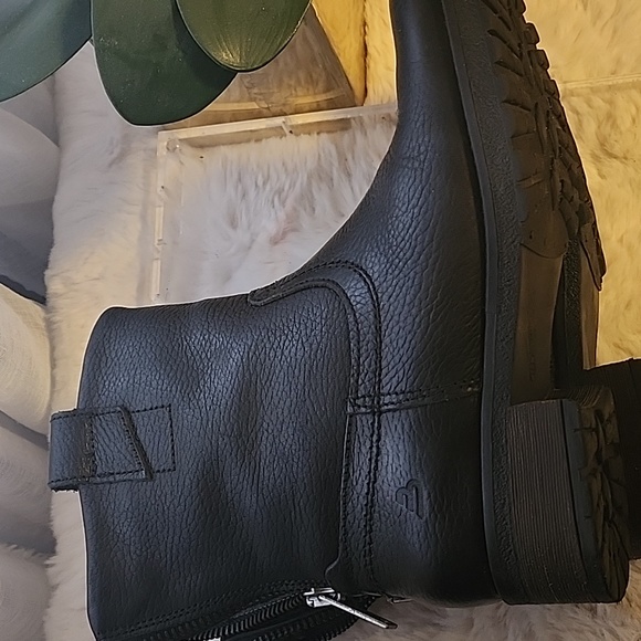 Leather boots - Picture 9 of 9